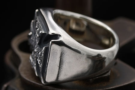 【MAD CULT】Rusty Iron Cross-R