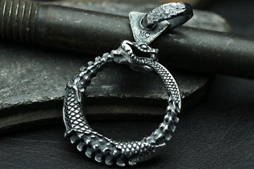 【MAD CULT】Decayed Uroboros-PT